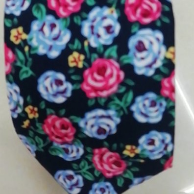 Printed tie