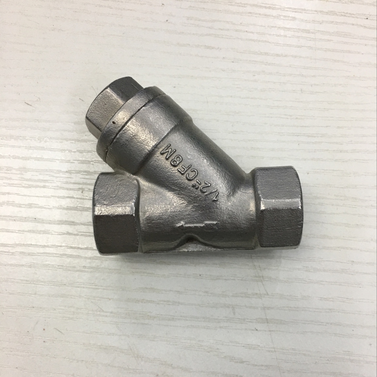 Stainless steel wire filter 11/2 thumbnail