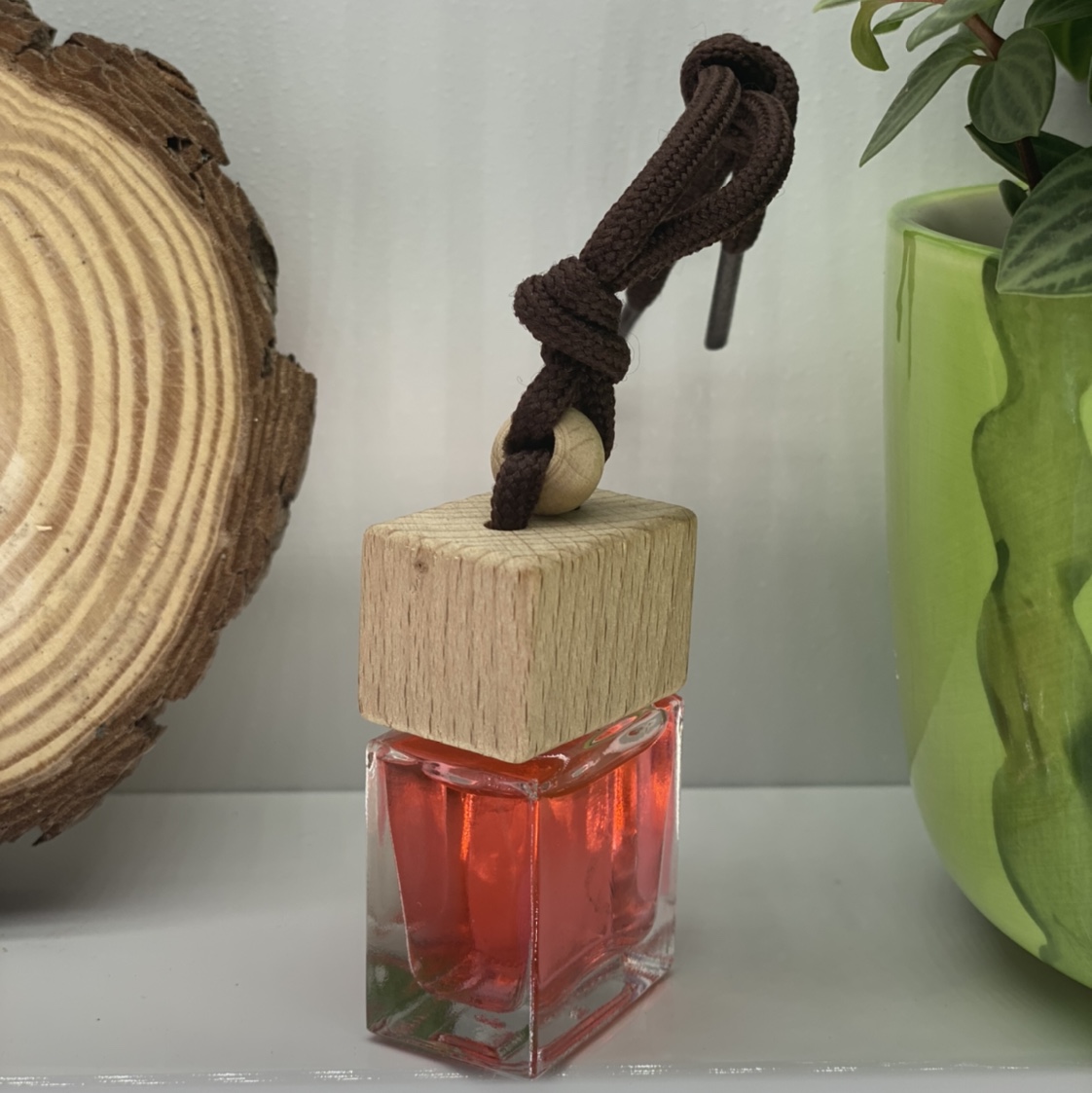 Square Flat Bottle Car Perfume Application Scenario
