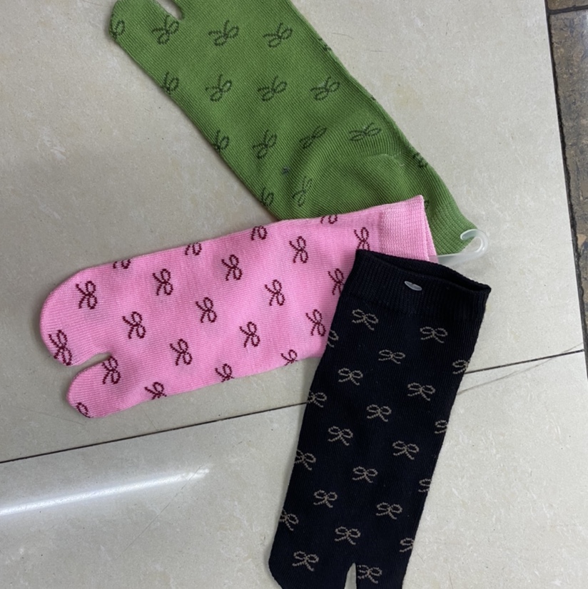 Two fingers socks thumbnail
