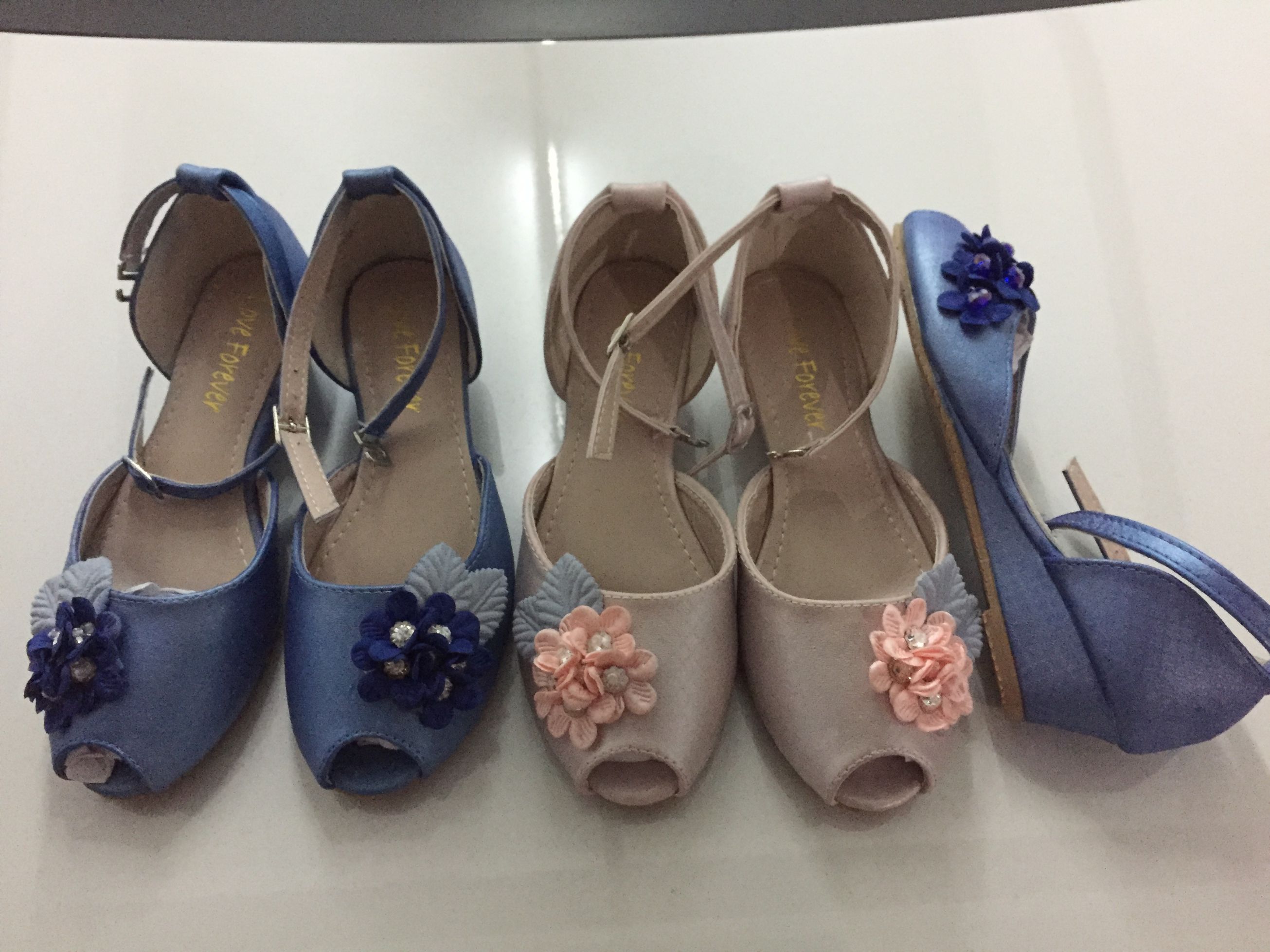 Children's shoes sandals contact price change 1000 MOQ 44258-535