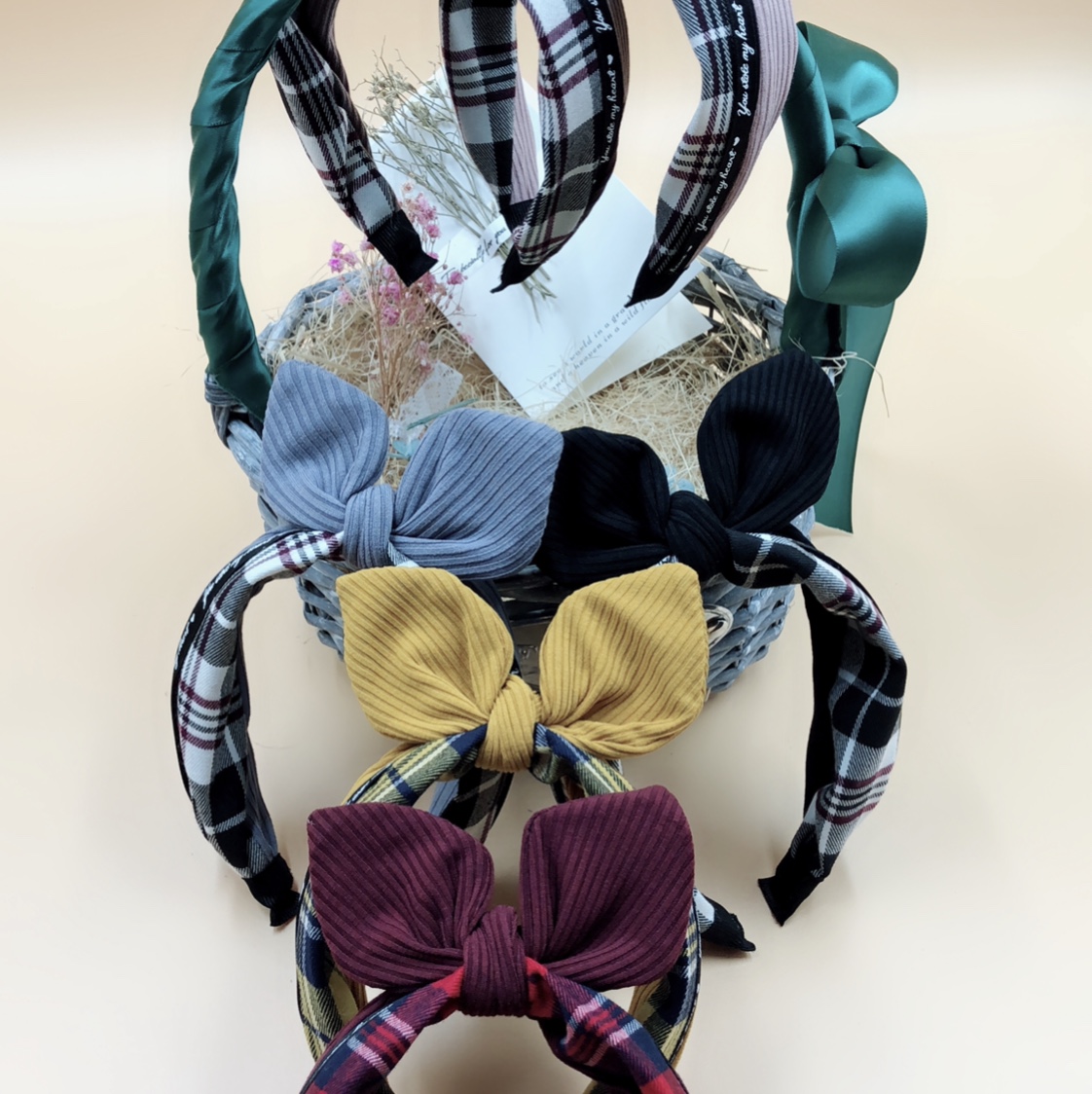 Large checkered hair band