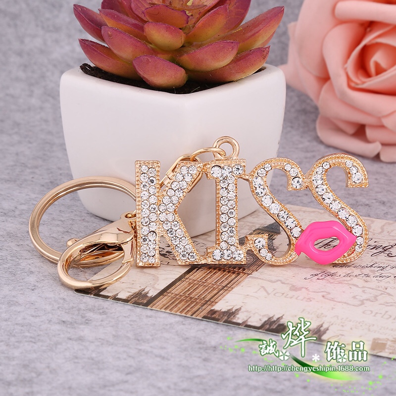 New zinc alloy letter keychain details Picture