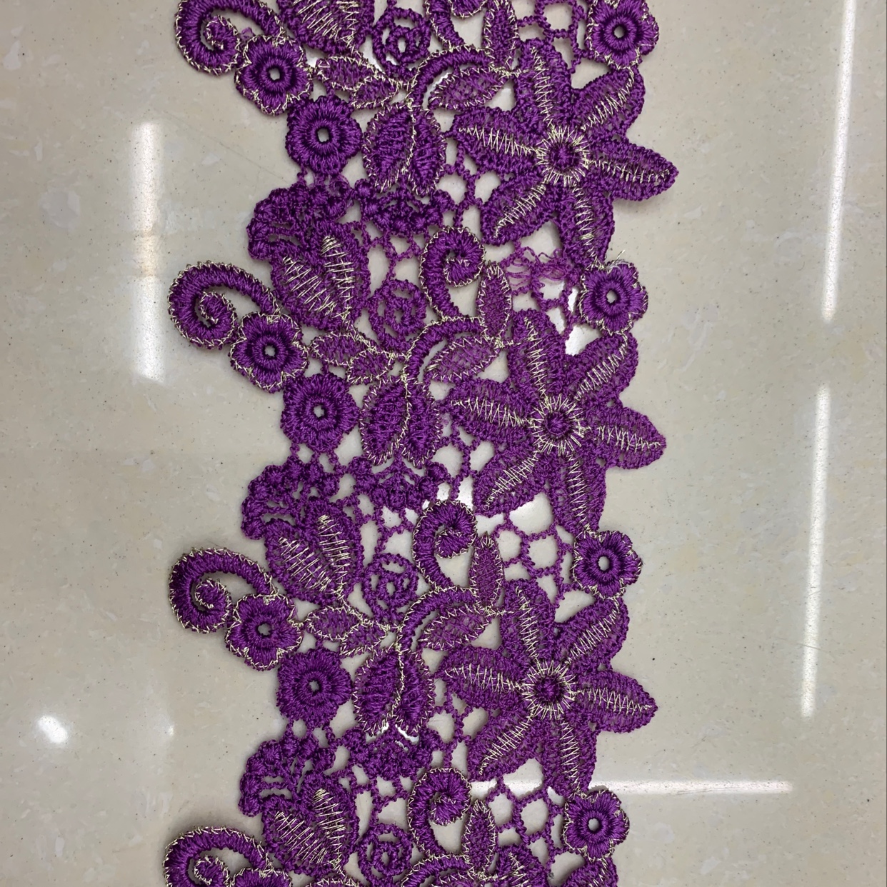 Polyester-polyester two-color water-soluble lace, purple and gold JR217# details Picture