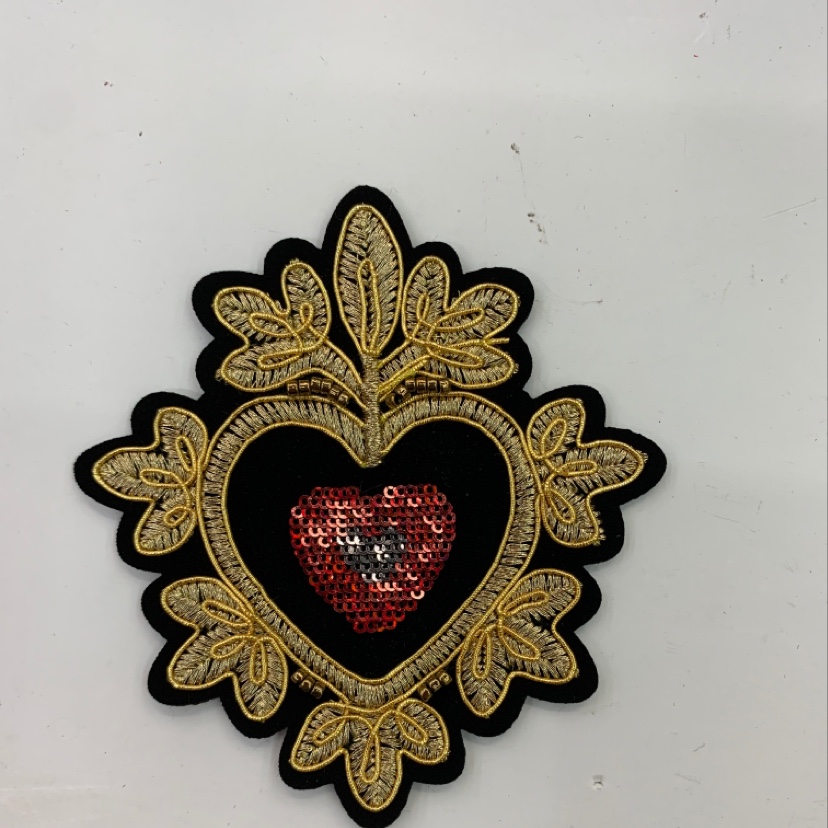 WX-830 Golden Leaf Heart