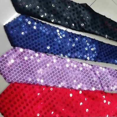 Sequined tie