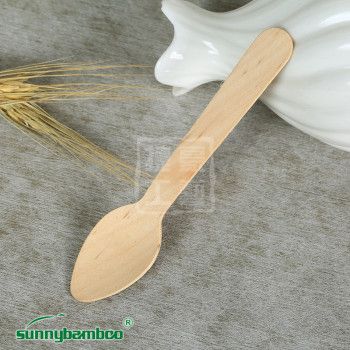 Yiwu department store disposable long handle small wooden spoon wooden spoon dessert cake ice cream spoon degradable wooden spoon thumbnail