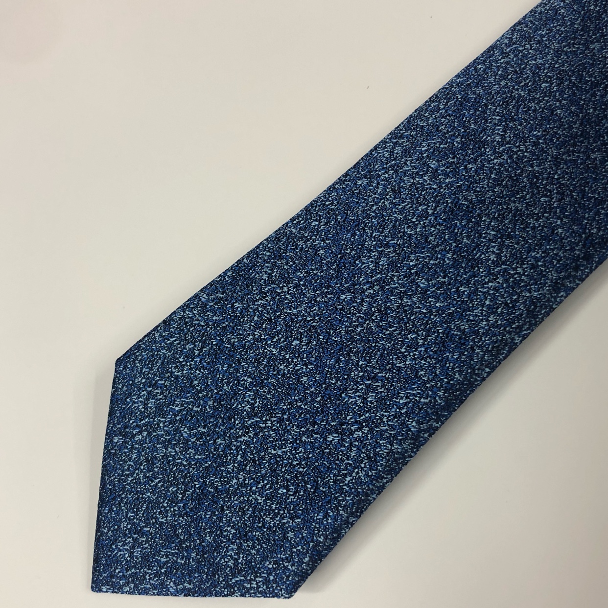 新款时尚蓝白色圆点男式领带，定制商务休闲正装领带，批发领带工厂详情图5