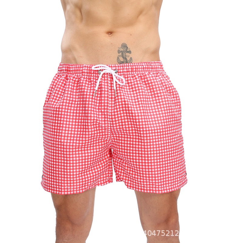 Red checkered beach pants Application Scenario
