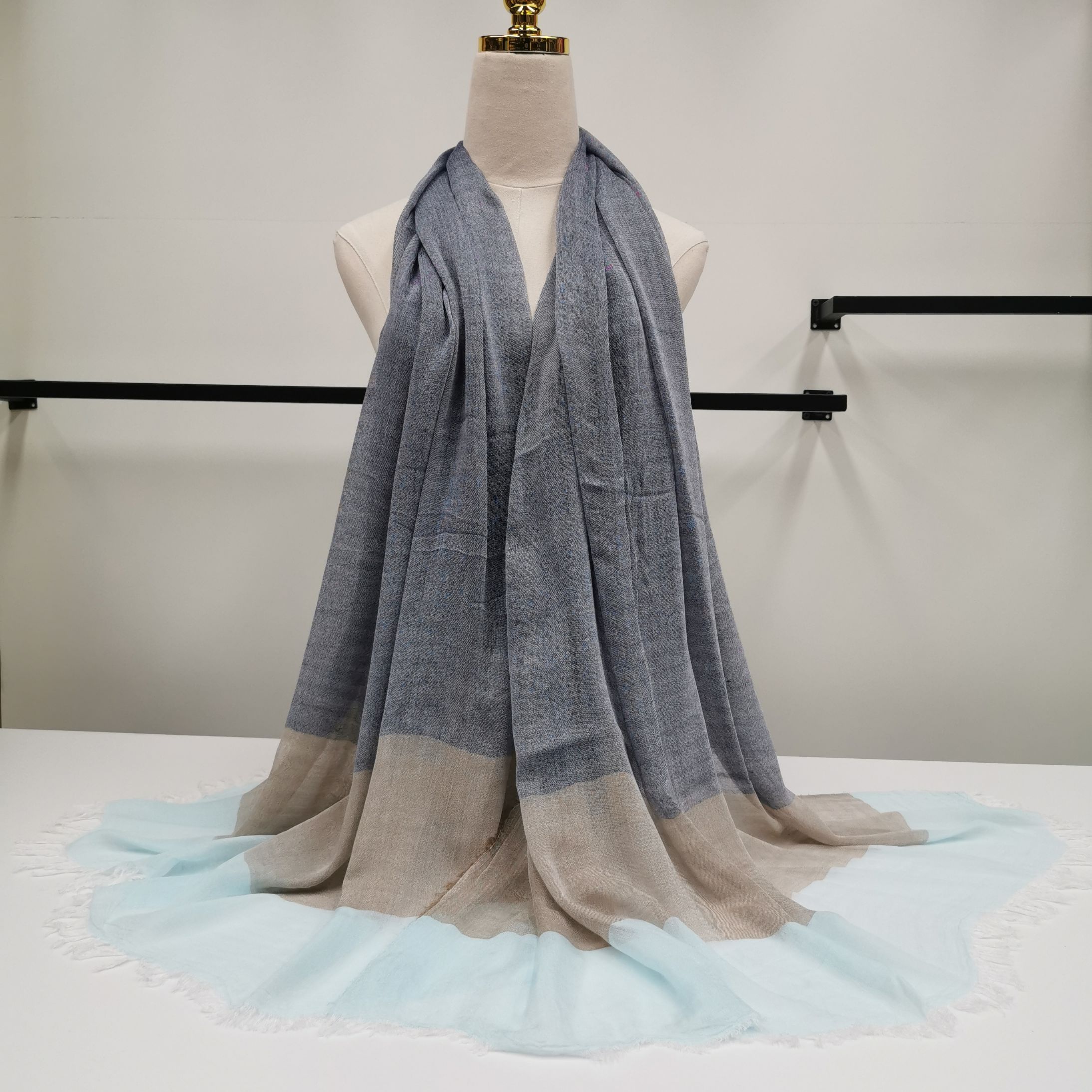 Super Soft Modal Tricolor Two Positioning Scarf Beach Towel Holiday Fairy Wholesale Foreign Trade Four Seasons Love Application Scenario