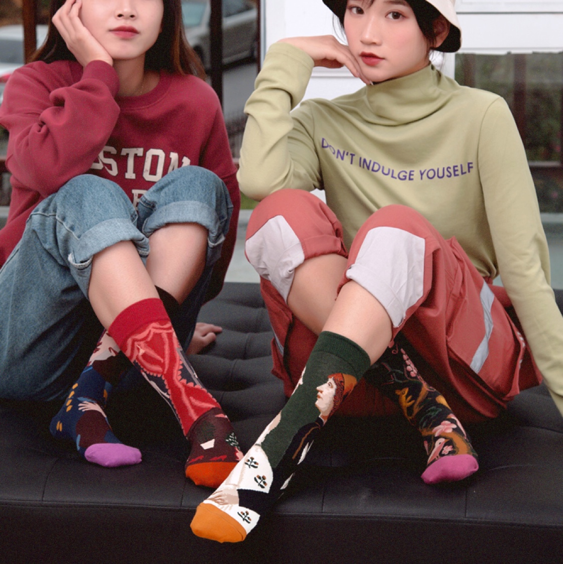 MOXIAO's new French artistic series AB women's mid-calf socks Application Scenario
