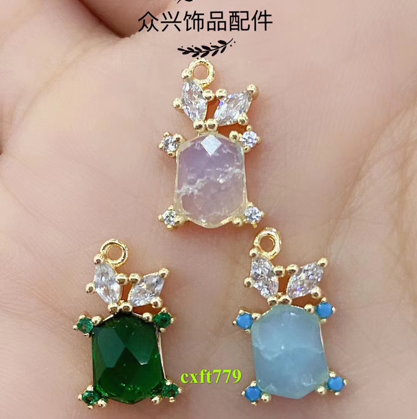 Zhongxing Accessories Factory offers direct sales of 18k genuine gold zircon pendants