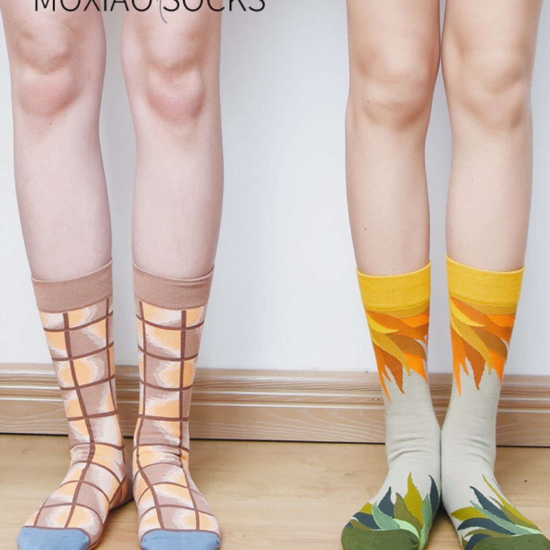 MOXIAO's new French art series checkered art women's mid-calf socks