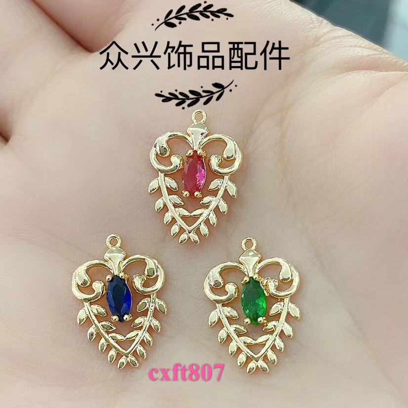 Zhongxing Accessories Factory sells zircon pendants directly