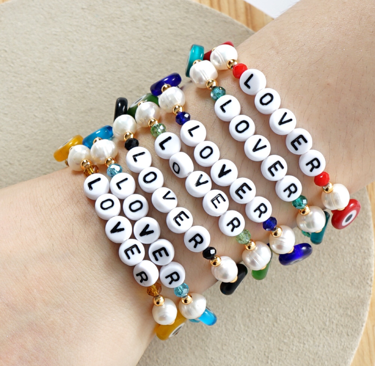 Alphabet pearl bracelet