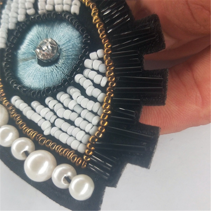 Boutique New Hand-Nailed Bead Eye Cloth Patch Bubble Bead Eye Patch Shoes Bag White Accessory Application Scenario