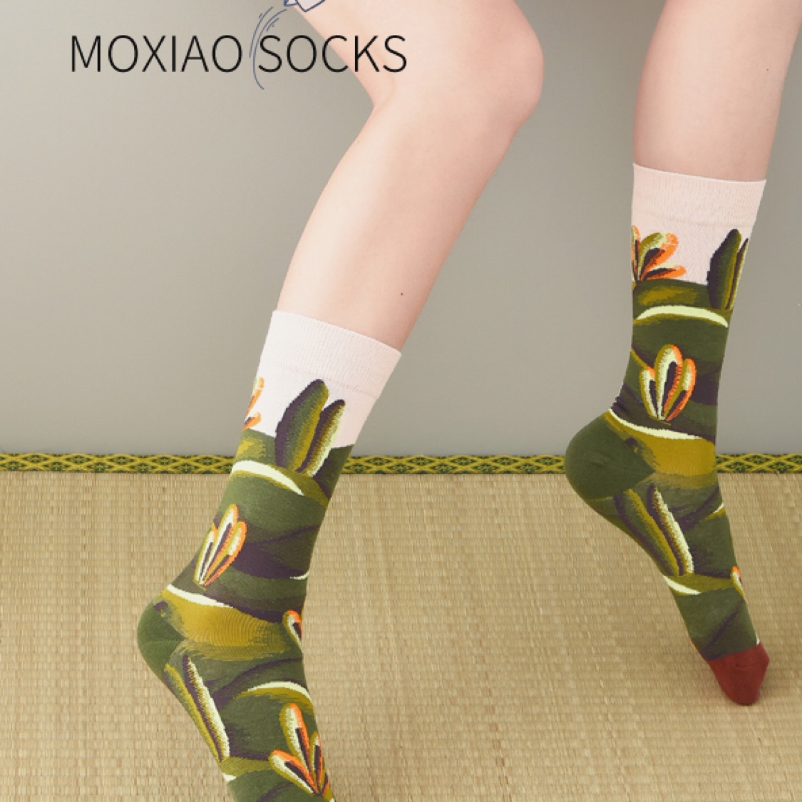MOXIAO's new French art series Morandi color artistic women's mid-calf socks Application Scenario