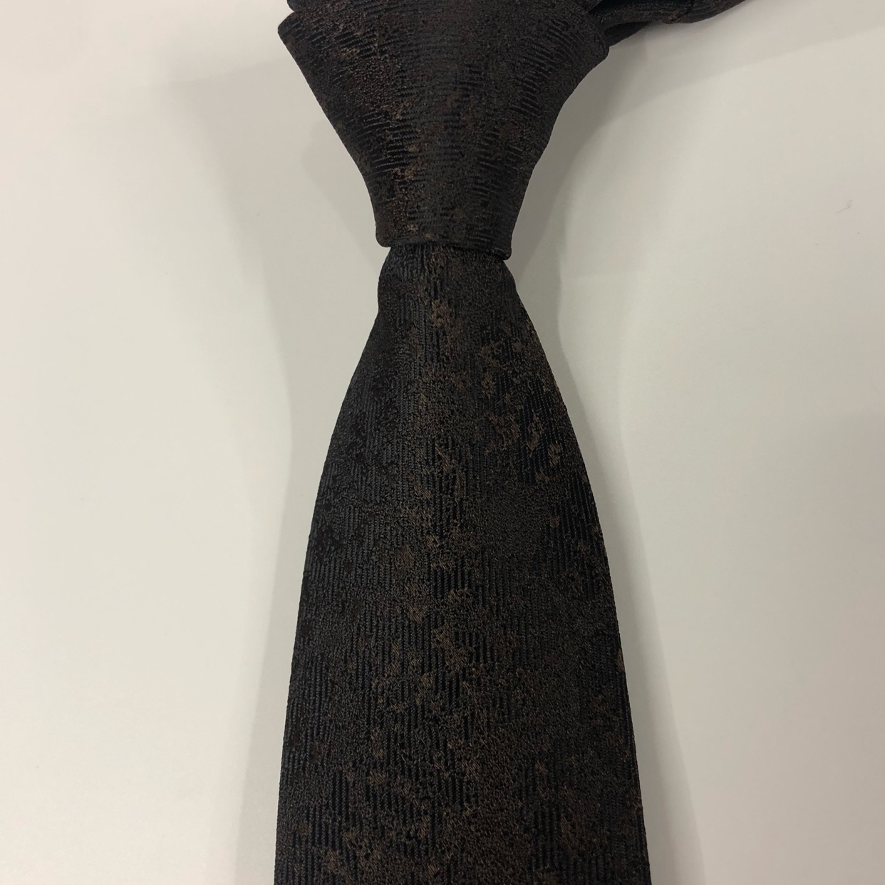 男士领带棕色聚酯领带编织提花佩斯利腰果领带工厂细节图