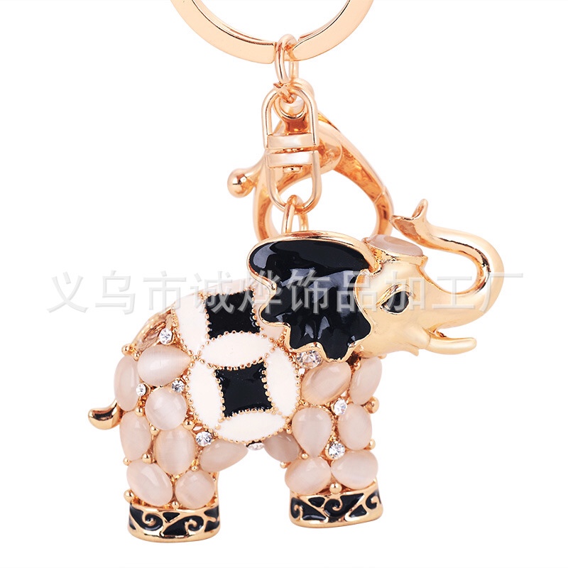 Zinc alloy cat-eye elephant keychain details Picture