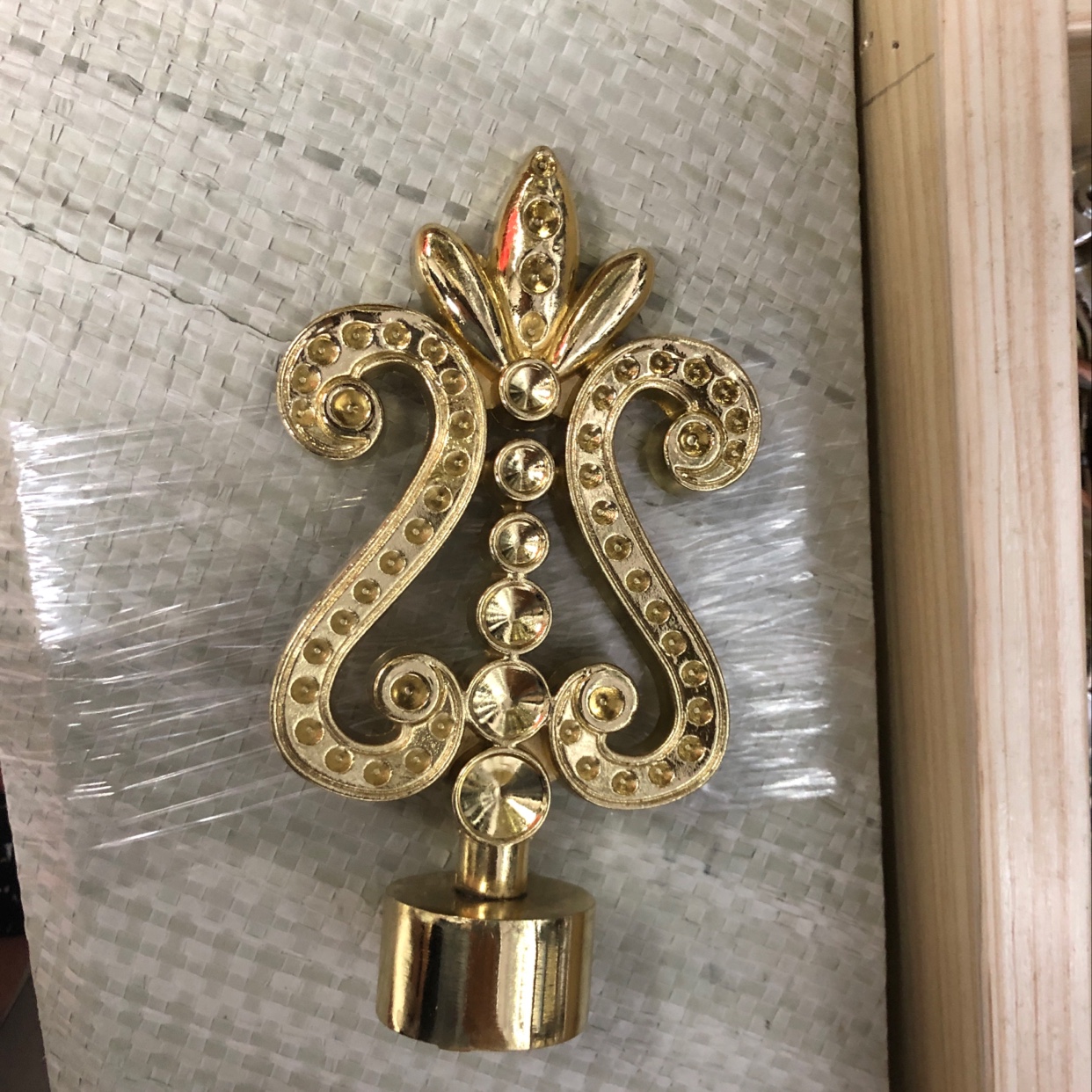 金色轻奢风格家居窗帘装饰配件辅料