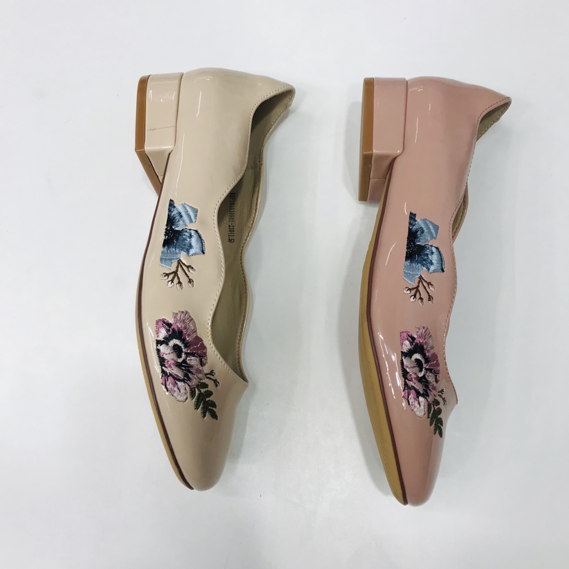 Victory Shoes Women's patent leather embroidered stylish low-heeled single shoes Specification image