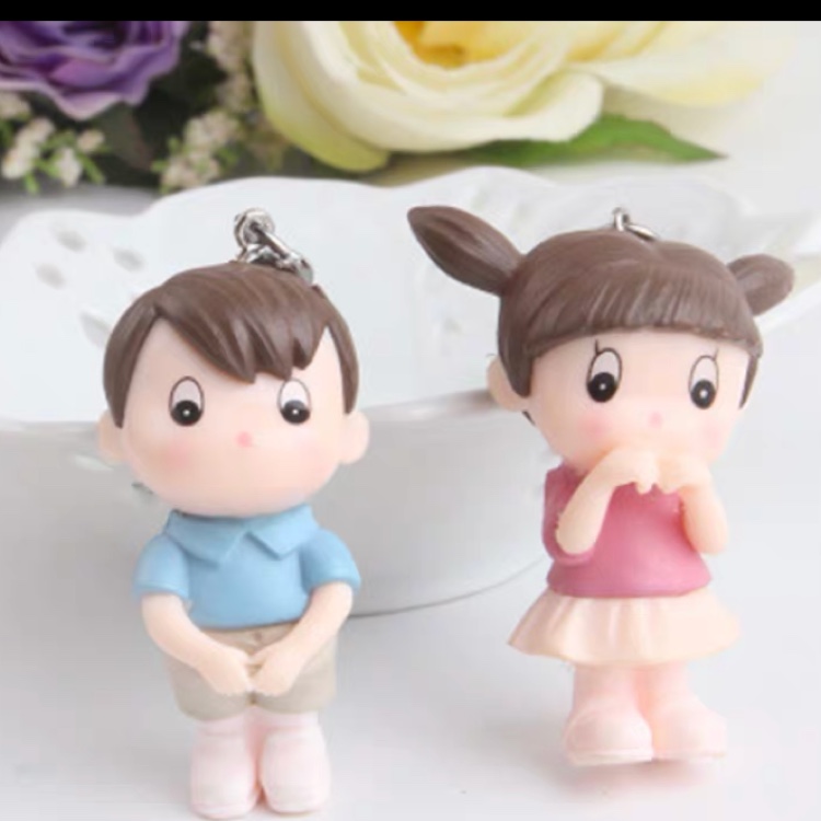 A pair of cute next-door couples cartoon dolls Korean creative chain pendant for men and women thumbnail