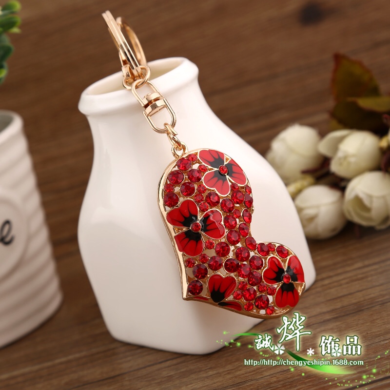 New zinc alloy heart-shaped keychain
