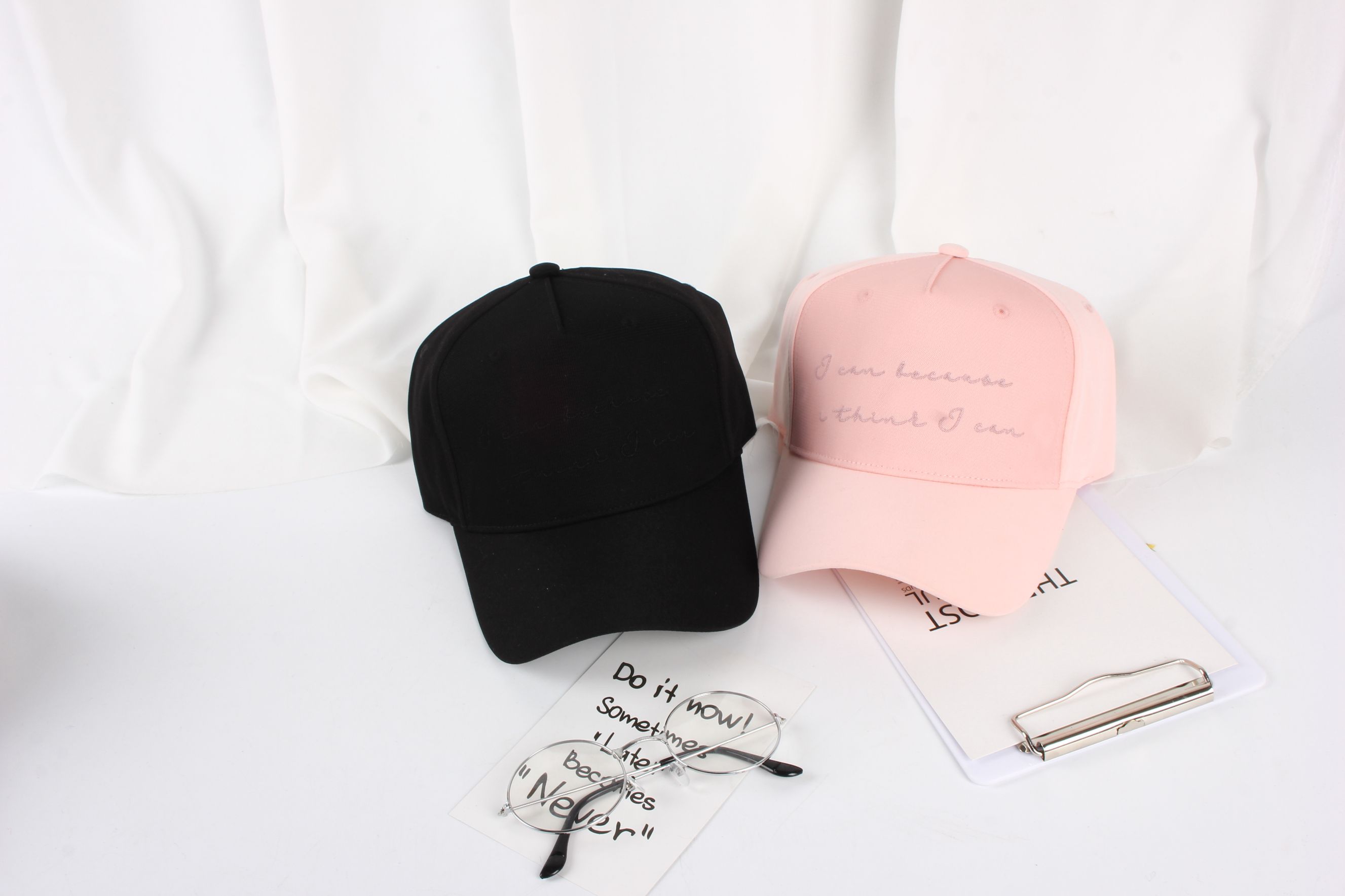 Multicolored net hat