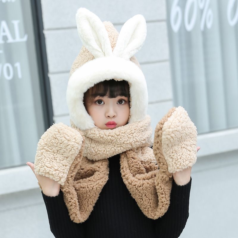 This autumn and winter hat is versatile, cute and warm. It's a double-layered thickened winter hat, scarf and glove, a three-in-one hat, and a Lei Feng hat