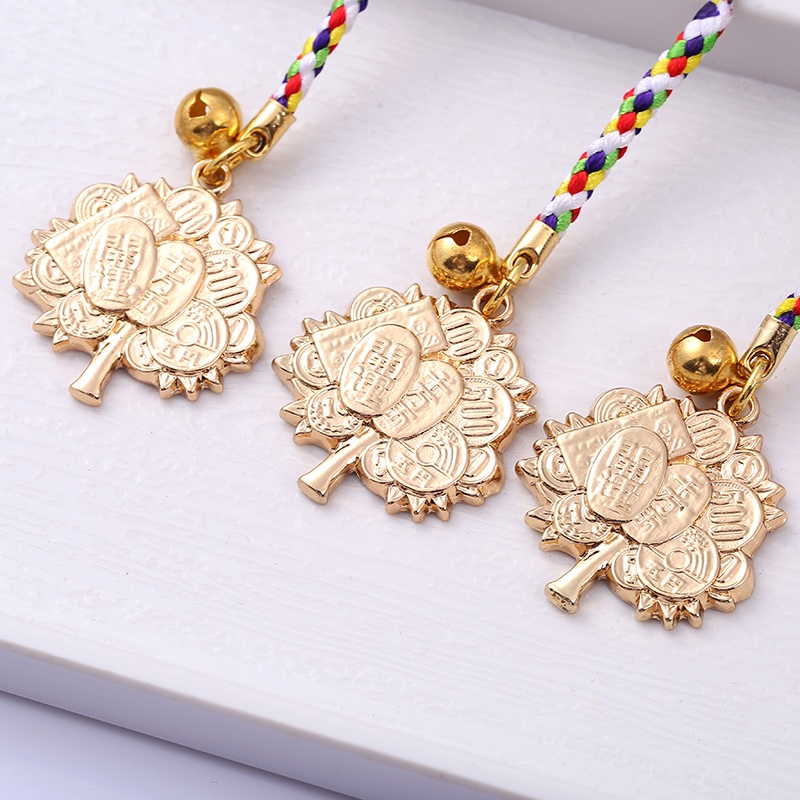 手机挂件产品图