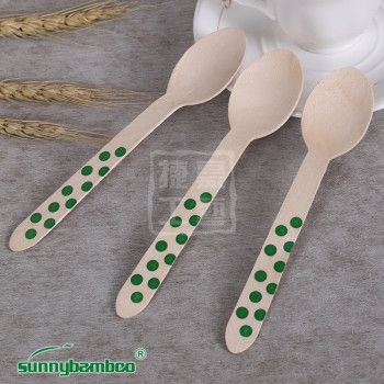 New cute printed disposable knives, forks and spoons, portable disposable tableware for travel, wholesale of wooden knives, forks and spoons for restaurants details Picture