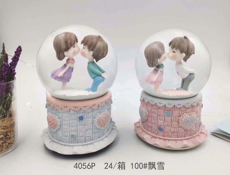 Love lovers crystal ball