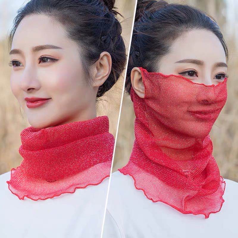 Summer Sunscreen Neck Wrap Application Scenario