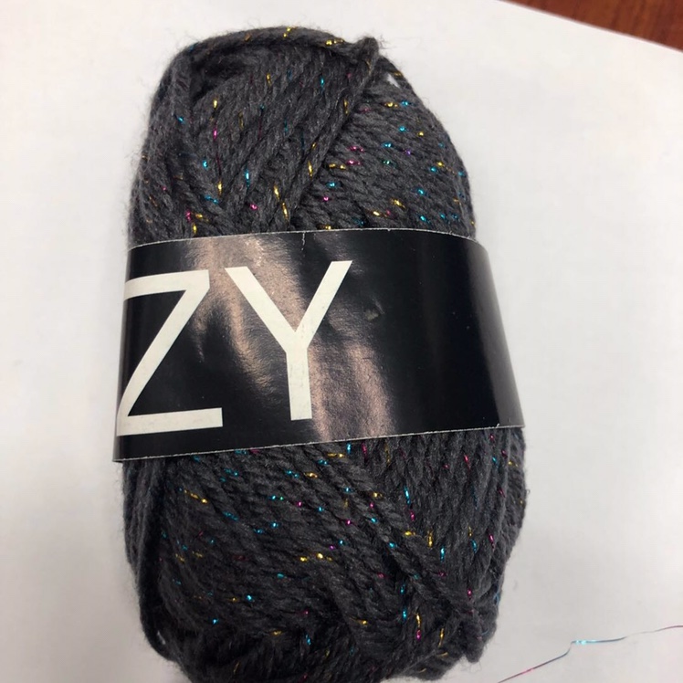 Grey 25-gram gold thread ball