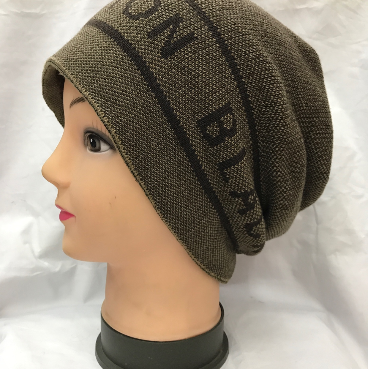 Man's hat thumbnail