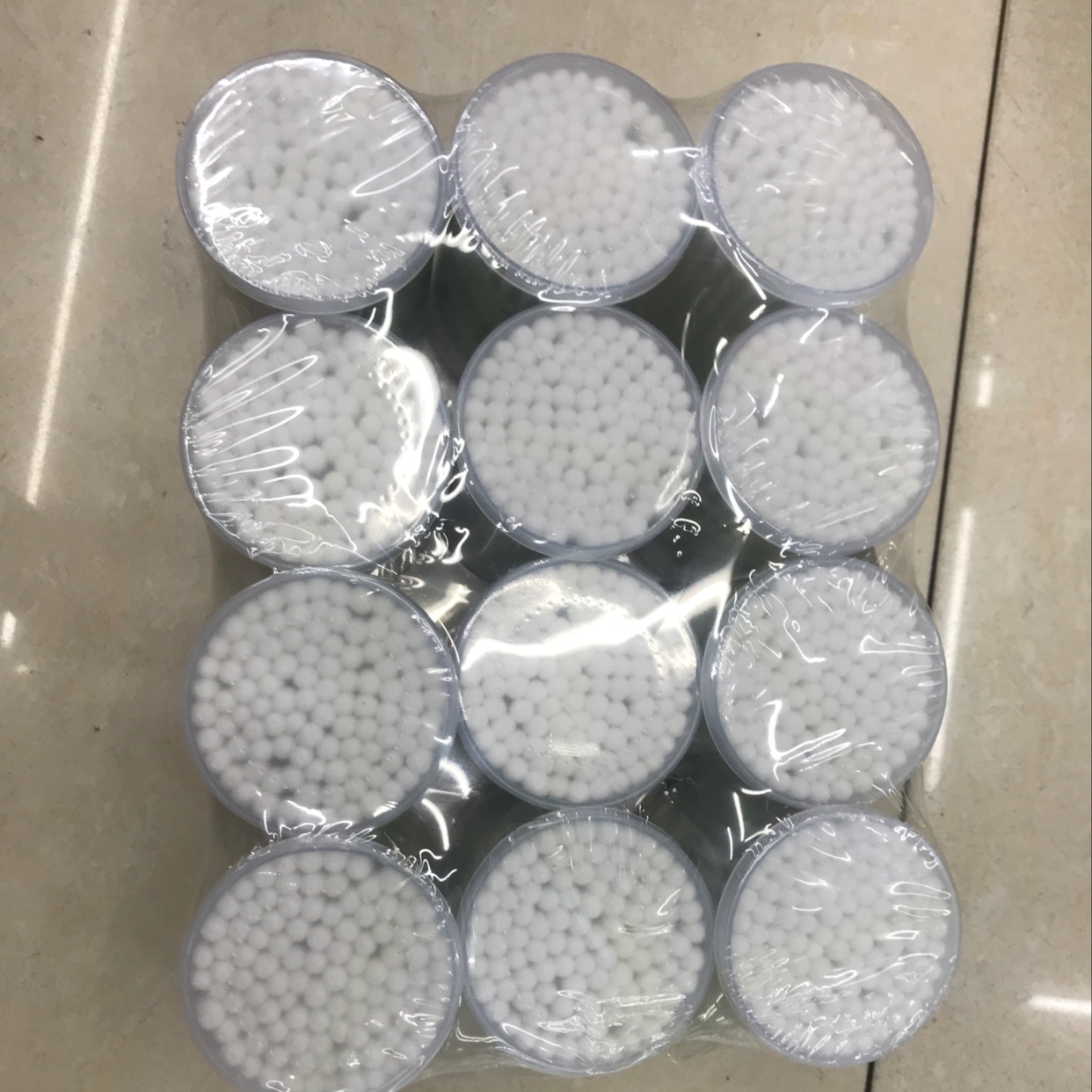 100 round cotton swabs