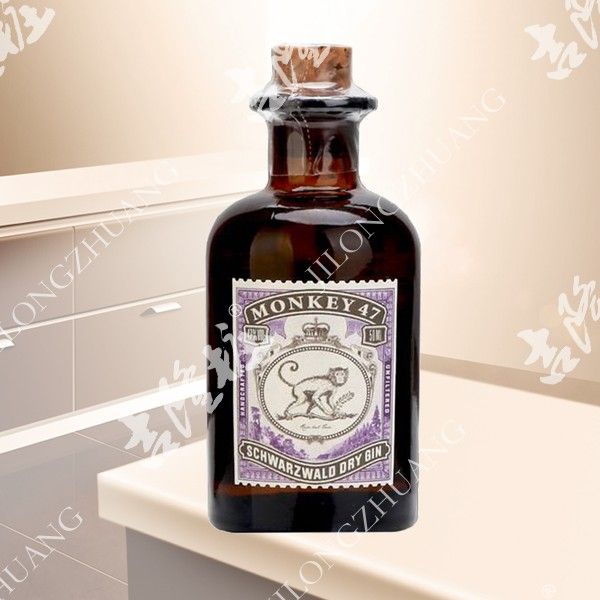 猴王47黑森林干金酒风味配置酒 50ML