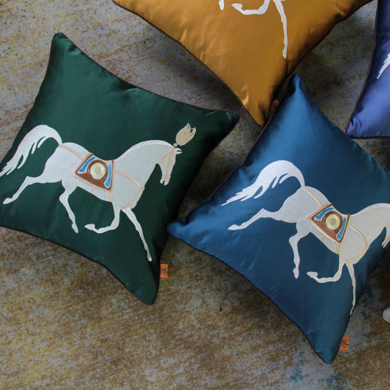Embroidered sofa cushions, horse cushions, sofa cushions, linen home, living room cushion cover, office Item Picture