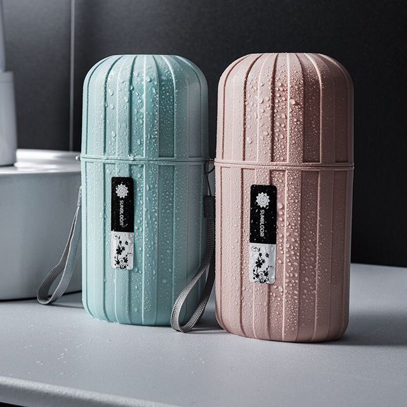 Travel Toothbrush cup, simple brush box, portable set, portable toothbrush cup, mouthwash cup, and dental bucket Application Scenario