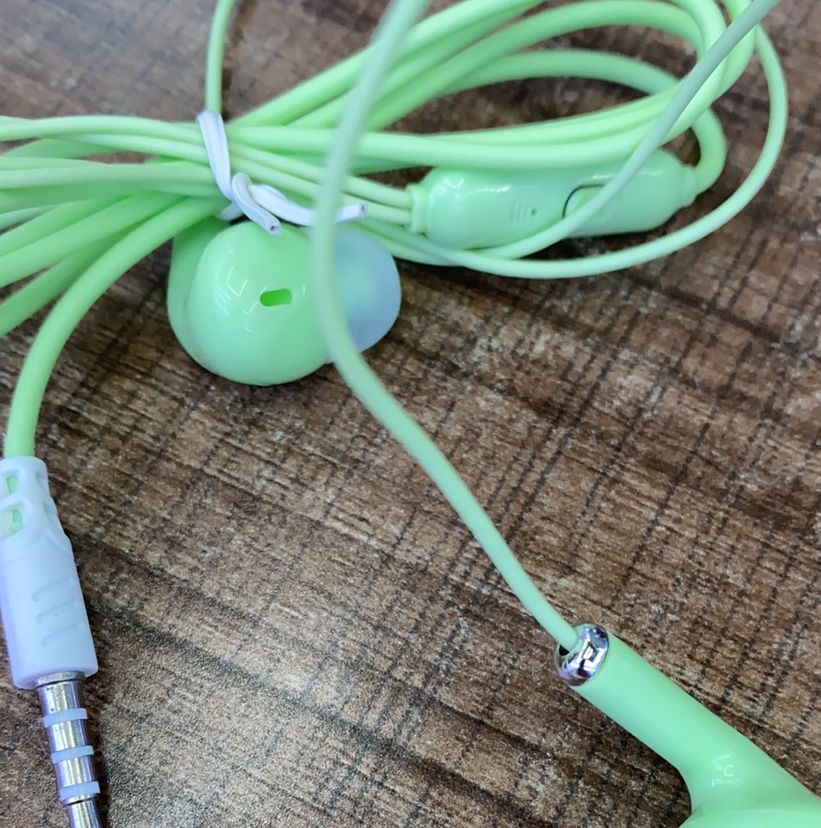 Third-generation Macaron universal headphones Item Picture