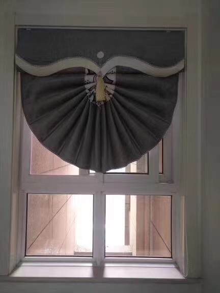 High-end fan-shaped jacquard Roman curtain Specification image