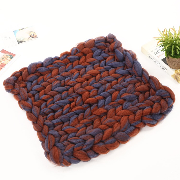 DIY hand-woven super thick wool blanket with floral Merino patterns details Picture