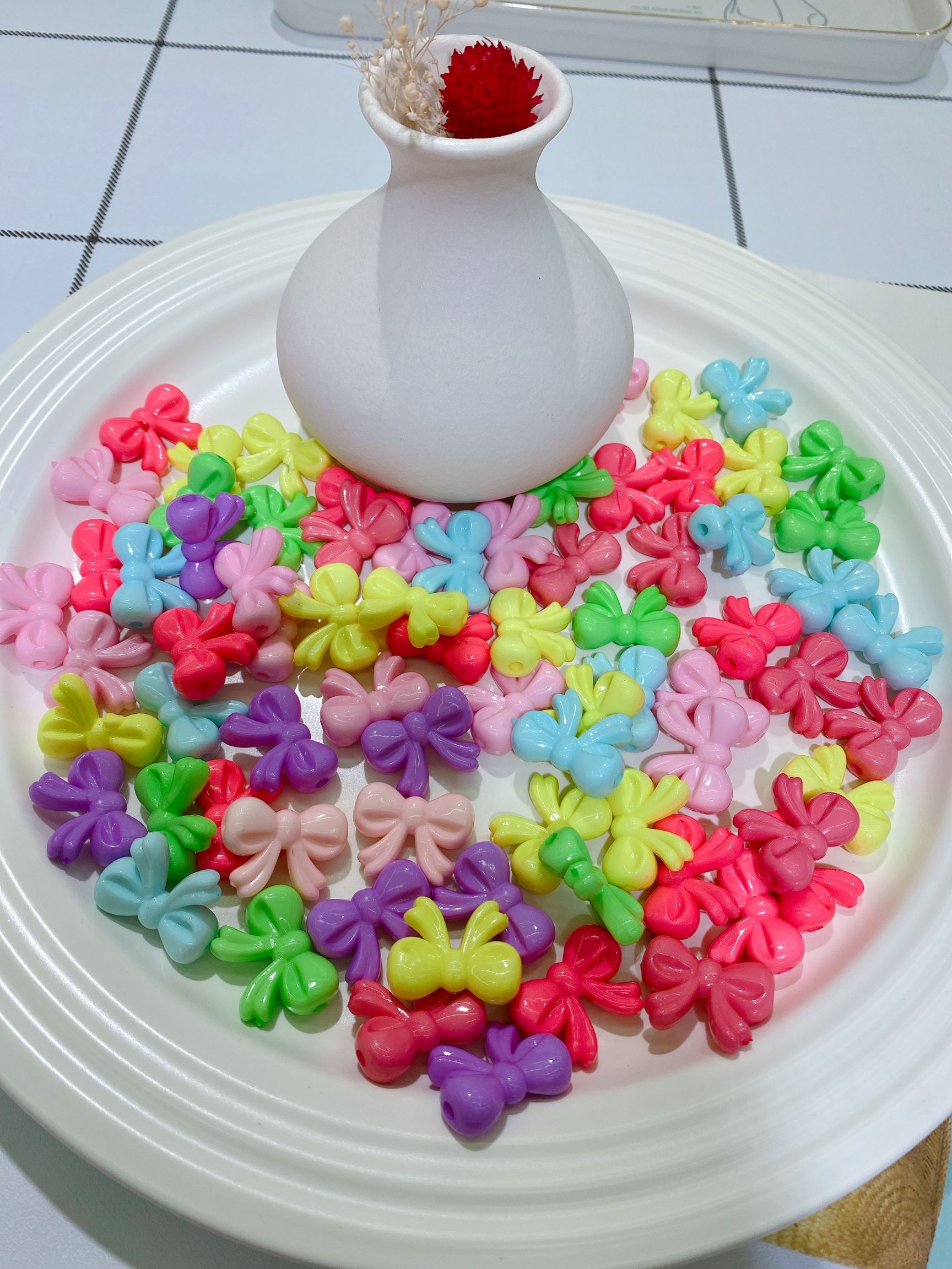 Acrylic solid color straight face bow DIY children's necklace accessories thumbnail
