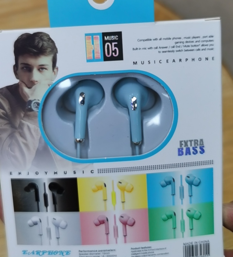 Third-generation Macaron universal headphones undefined