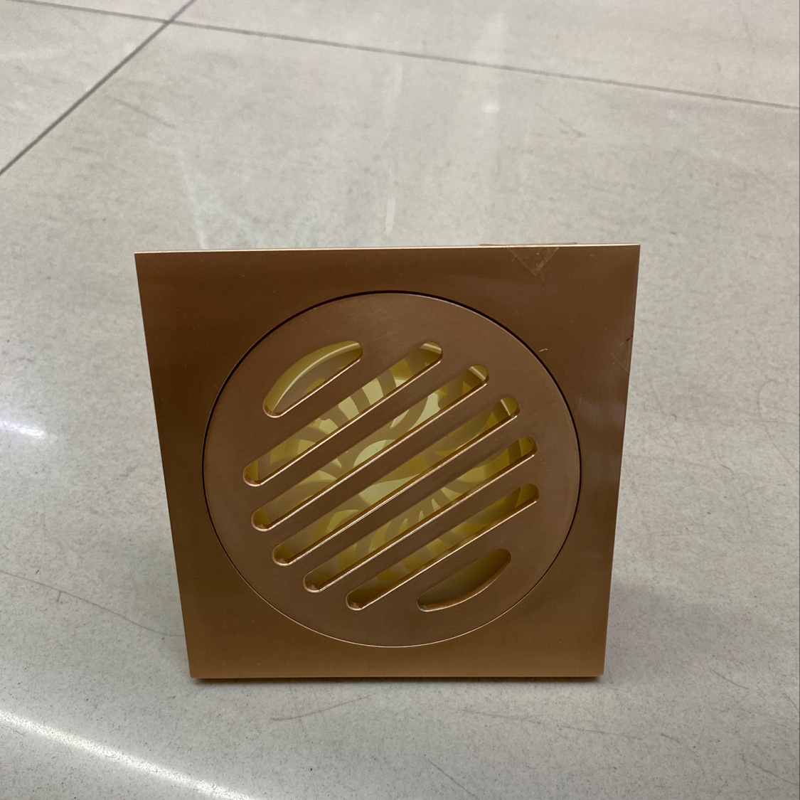 玫瑰金地漏10✖️10