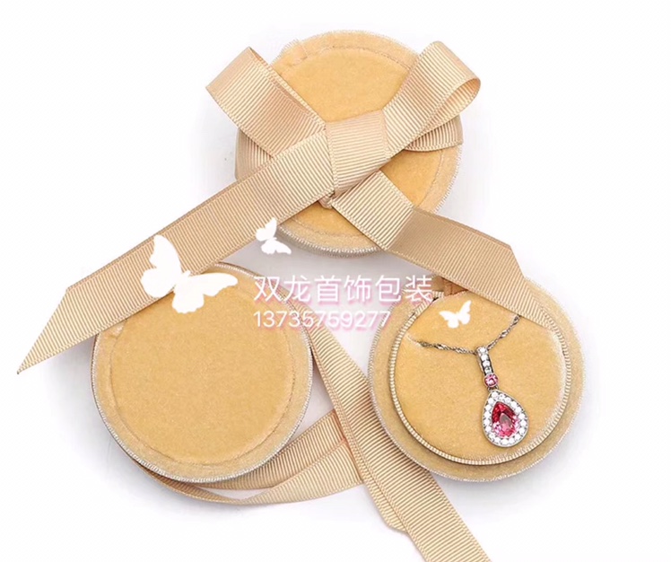 Korean version velvet round bow jewelry box Application Scenario
