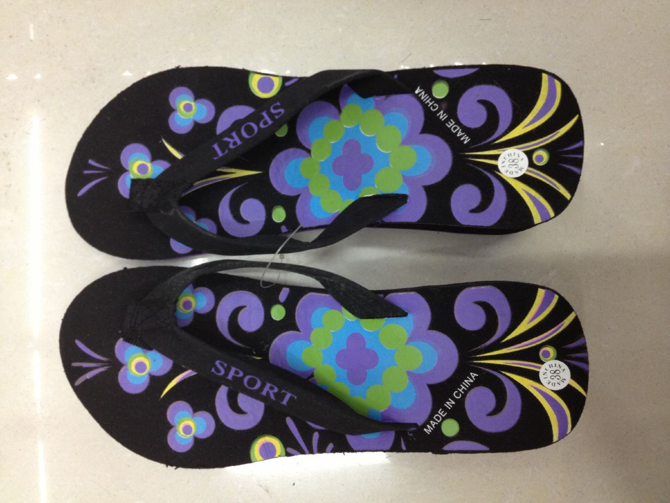 2020 Beach shoes wholesale 2000 minimum order high heel PU printing durable thumbnail