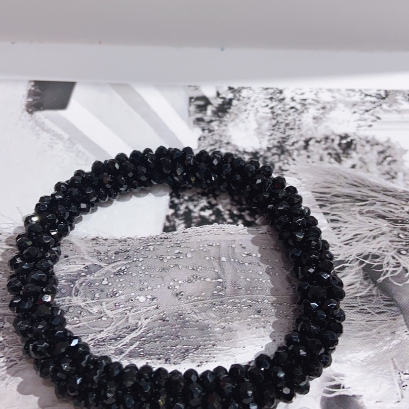 Crystal woven bracelet Item Picture