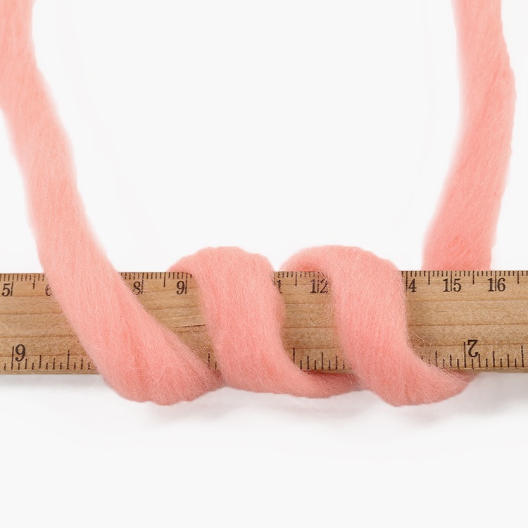 Korean Icelandic woolen yarn, thick woolen yarn, super thick and extra thick knitting thread, scarf thread, hat thread manufacturer wholesale 250g Application Scenario