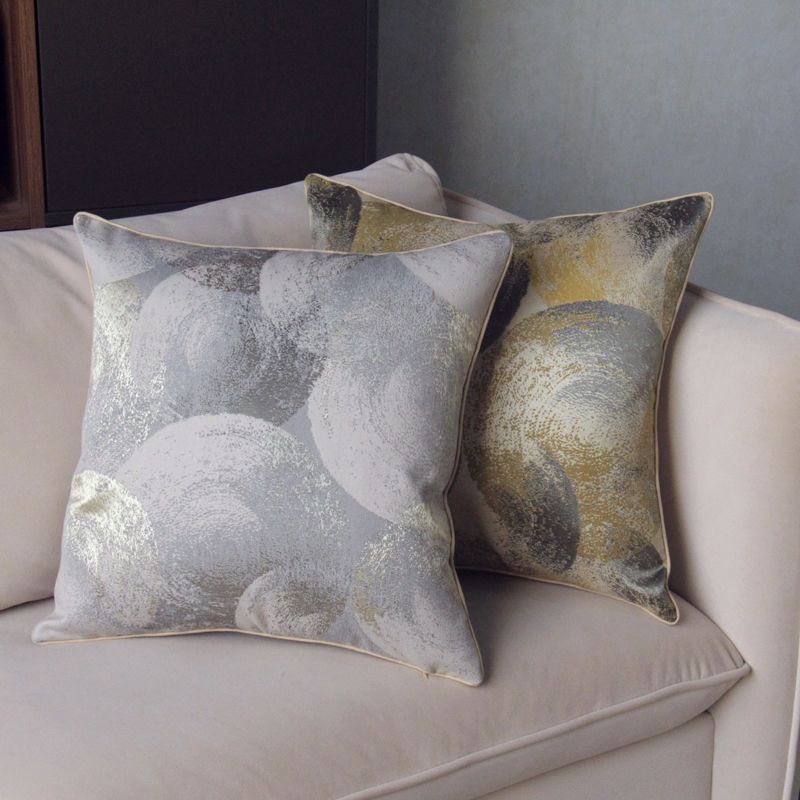 The light luxury throw pillow, sofa cushion, silk-like living room headboard pillow, high-end edge-wrapped luxury Application Scenario